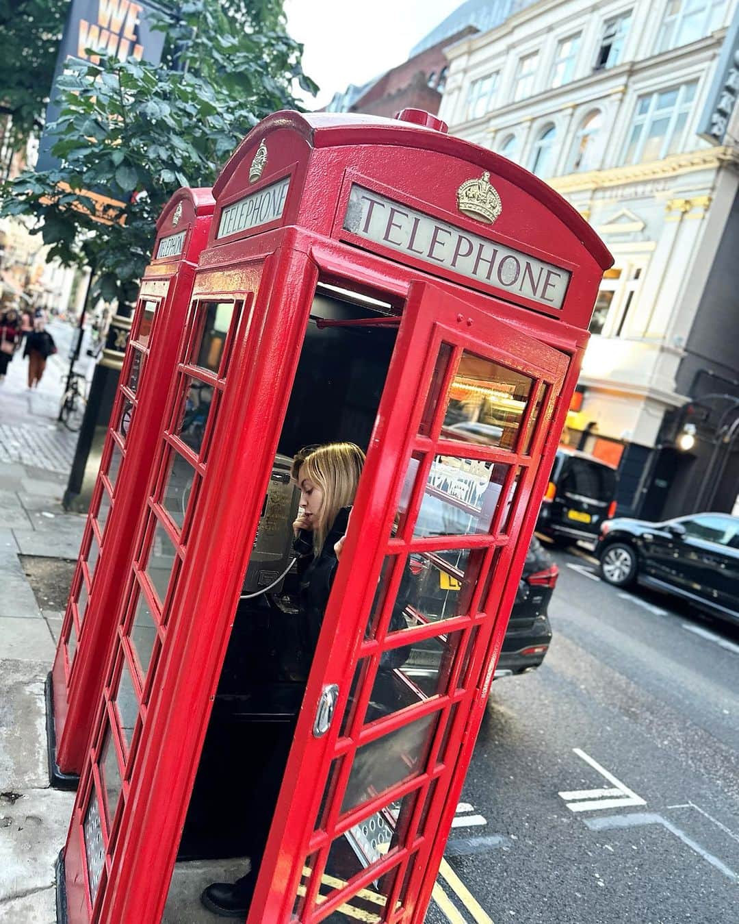Nadya Antonさんのインスタグラム写真 - (Nadya AntonInstagram)「Pokémon Go Tour: London 🇬🇧 Les juro que hay mas fotos pero estas me parece que representan a Nadya emocionalmente 🙏🏻 Uno de mis viajes soñados por fin se hizo realidad! Ahora a alistar maletas para visitar la ciudad de Santiago de chile el siguiente fin de semana para el evento @festigame ❤️✈️ #Londres #pokemongofest2023 #pokemongo」8月7日 9時23分 - nadyasonika