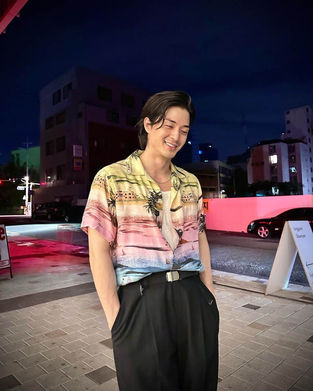 キム・ジフンさんのインスタグラム写真 - (キム・ジフンInstagram)「_  hotlikesummer🔥」8月7日 1時18分 - jiraishin99