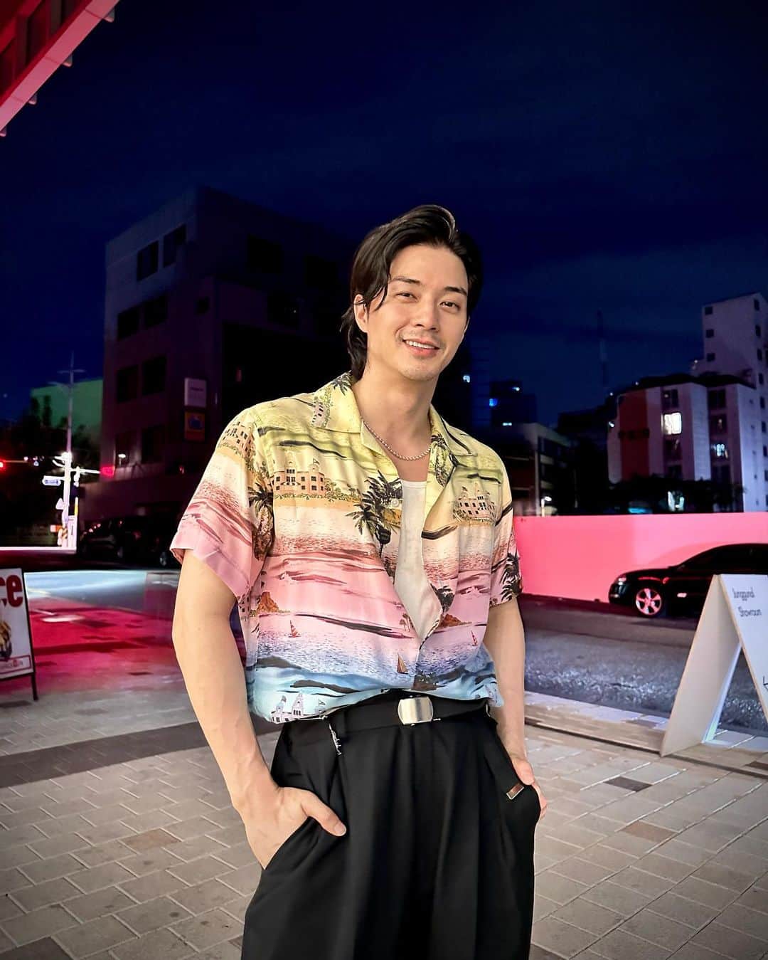 キム・ジフンさんのインスタグラム写真 - (キム・ジフンInstagram)「_  hotlikesummer🔥」8月7日 1時18分 - jiraishin99