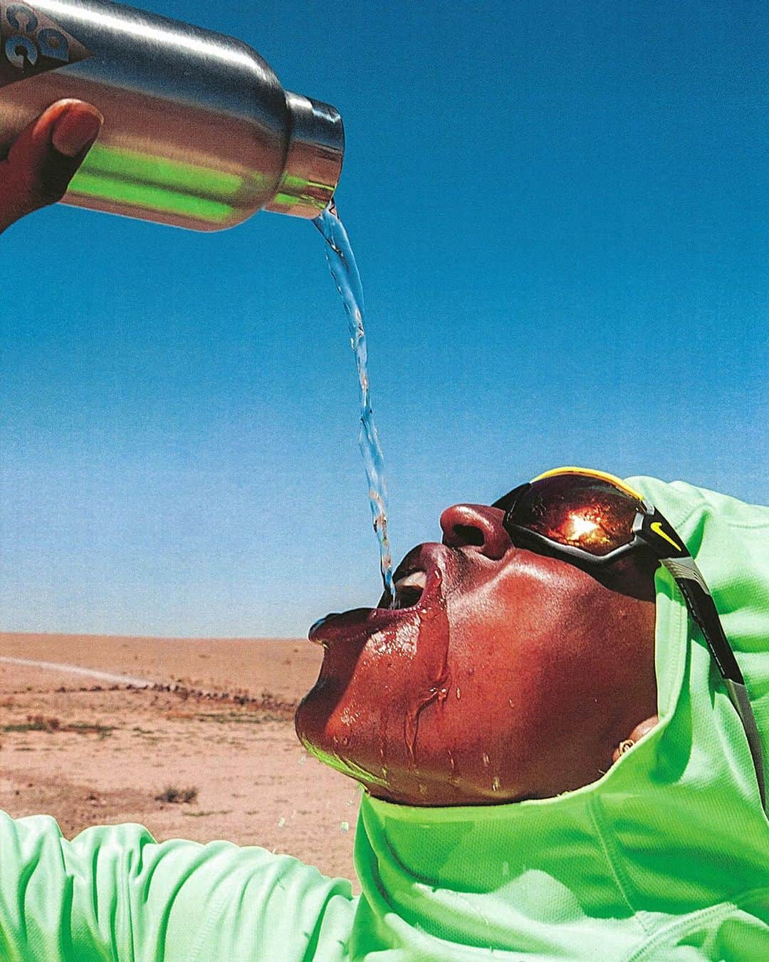 Nike Sportswearのインスタグラム：「The journey to your own summit is never boring!   And that is a perfect way to sum up ACG Earthlings trip in Morocco!  The super hot conditions meant connecting with nature in a way they weren’t used to.  Follow these simple rules to make the most of your adventure: - Stay hydrated, in multiple ways! - Find shade whenever you can - Never run out of fruits… … to offer to the friends you may make on the way」