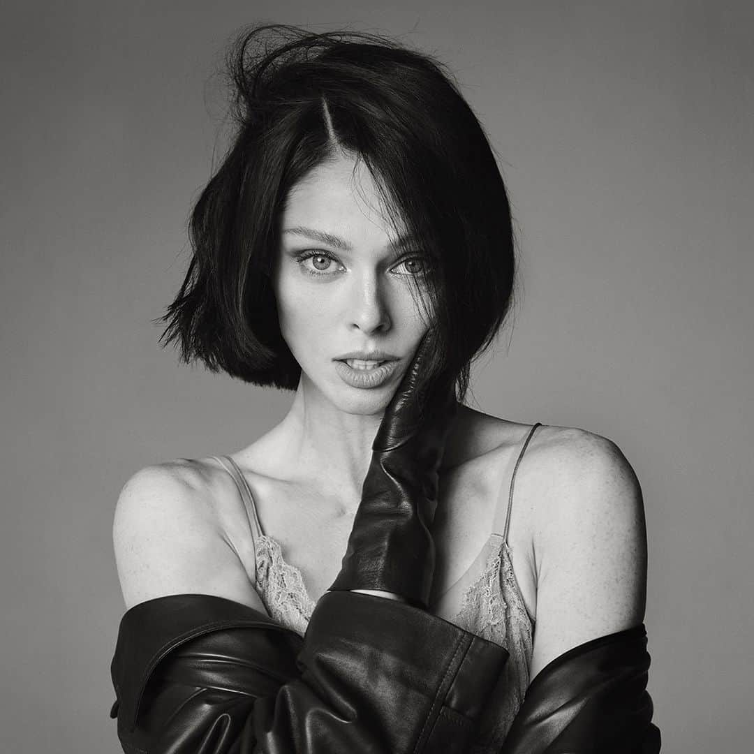 ココ・ロシャのインスタグラム：「If only my messy hair looked this perfectly messy, every day 👌  Photographed by @gregswalesart for @fashioncanada - Creative Direction @georgeantono1 - Styling by @ashleygalang - Hair by @dimitrishair - Makeup by @sooparkmakeup - Nails by @nailnori - Produced by @AlexeyG - Art Direction by @daniellesuzanne_ - Words by @bernadettemorra - Special thanks @PublicImagemgmt - Wearing @dolcegabbana @jimmychoo @ysl and @anthonyvaccarello 🖤」