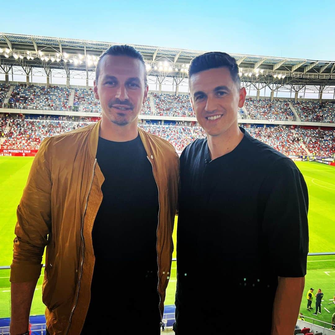 のインスタグラム：「Fierbe #ghencea 🔥」