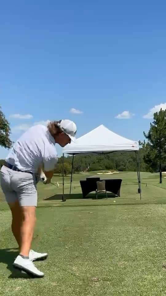 ジョン・ラームのインスタグラム：「If I tried this, the result would be much different 😂 @s_murph_24 is a beast」