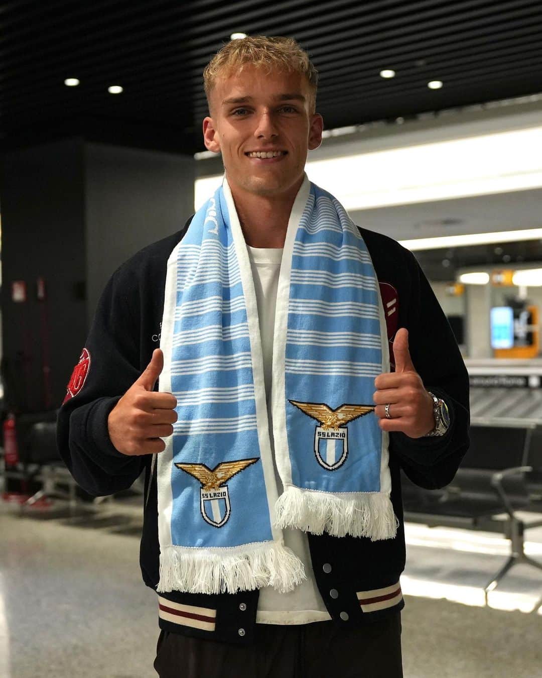 SSラツィオのインスタグラム：「👋 Ciao Gustav!  #AvantiLazio 🦅」