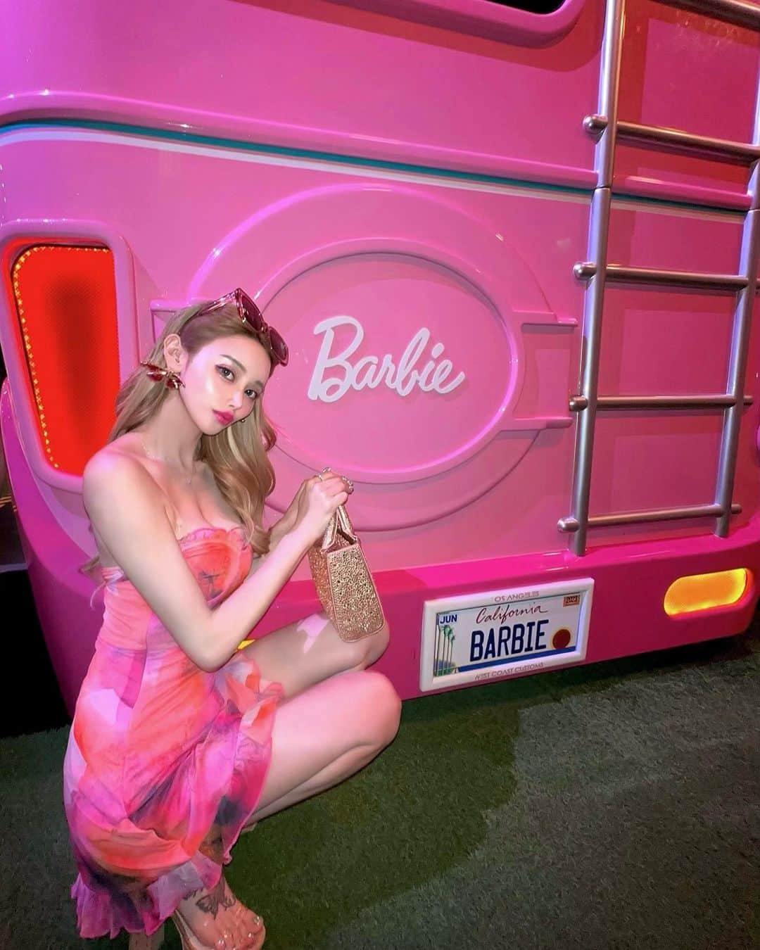 のインスタグラム：「🩷❤️🩷❤️🩷❤️  #barbie  #barbiedoll  #barbiegirl  #barbieworld  #barbiemakeup」