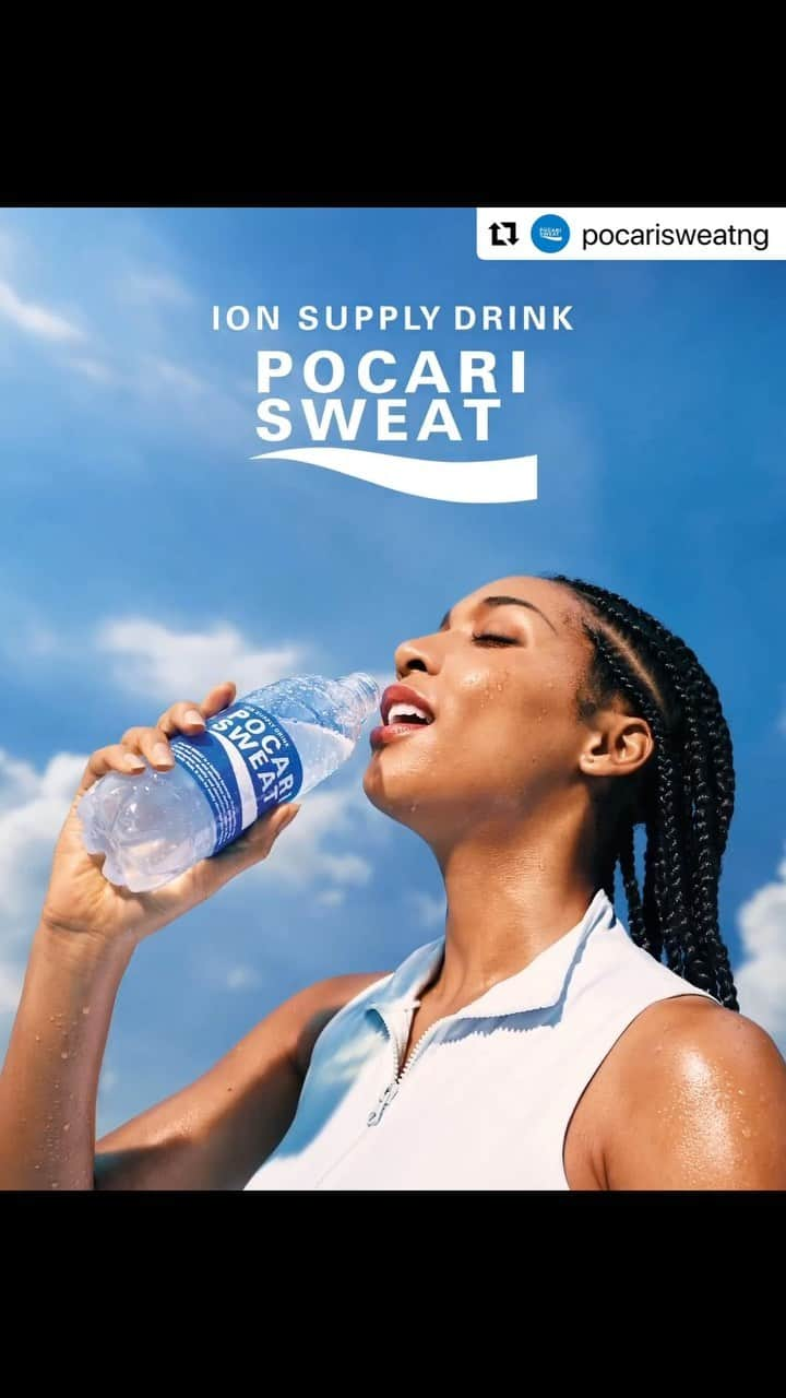 上梨ライムのインスタグラム：「#Repost @pocarisweatng  ・・・ The best way to hydrate when you exercise is to drink POCARI SWEAT.   The ION Supply Drink that smoothly replenishes not just the water but IONs lost too  It is easily absorbed and keeps your body hydrated for a long time🏃🏾‍♀️  Have you tried POCARI SWEAT today?  #PocariSweat #IonSupplyDrink #stayhydrated」