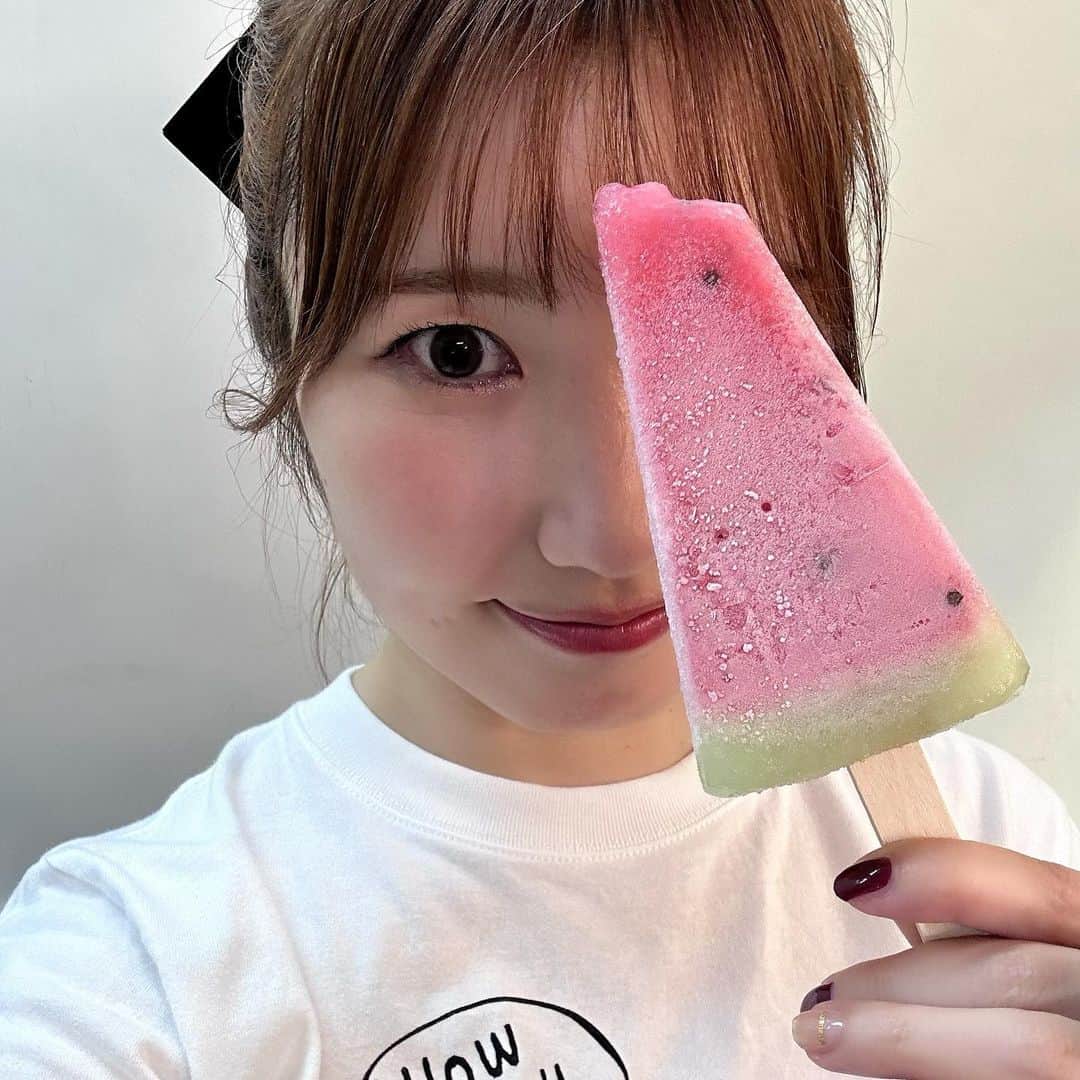 内田彩のインスタグラム：「🍉  あつい…アイスが最高に美味しい1日でした！！  久しぶりのライブハウス、楽しかったなぁ……」