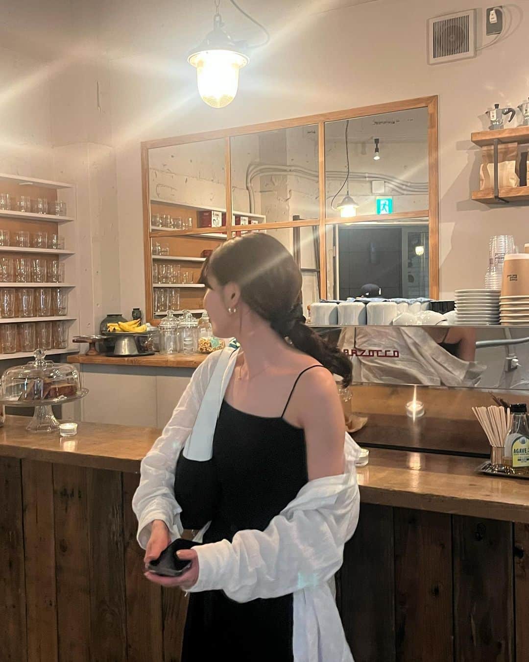 のインスタグラム：「. 今年の夏暑すぎて袖がある服着れない🌼💦」