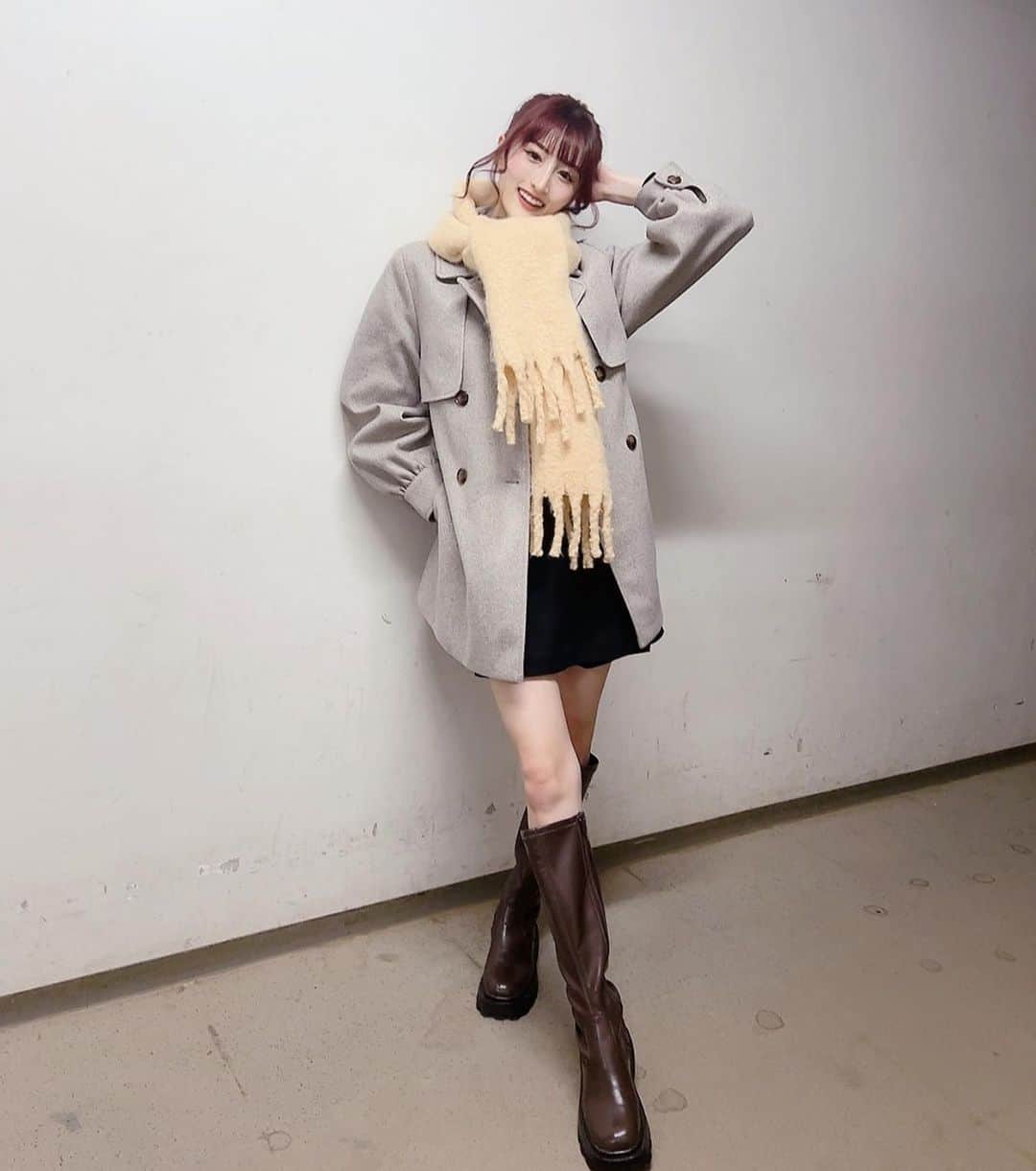 のインスタグラム：「. #関西コレクション  出演させて頂きました〜☺️💞 👗 : @retrogirl_official  めちゃ可愛冬コーデでした🎀 . . . #関コレ#関西コレクション2023aw#関西#山本紗彩#レトロガール#レトロガールコーデ#retrogirl#fashion#ファッションコーデ#ファッション#冬コーデ#冬服コーデ#マフラー女子#美脚#美脚モデル#美脚女子#法政大学#ポニテ#ポニーテール#タイトスカート#女子大生#大学生#大学生コーデ#学生コーデ#ランウェイ#model#modellife#02#ファッション通販」