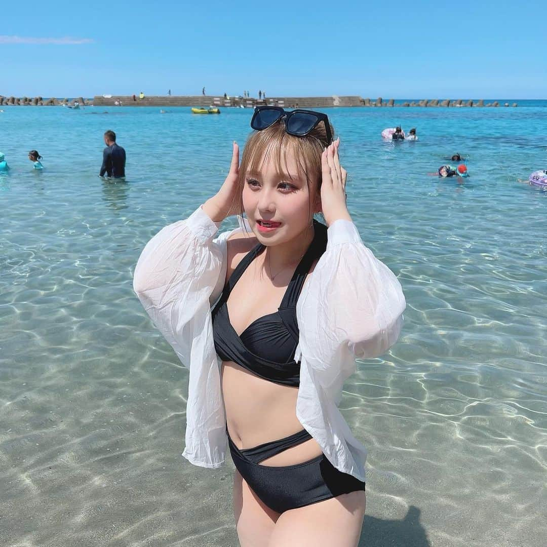 みぃらぁんさんのインスタグラム写真 - (みぃらぁんInstagram)「この間友達と海行ってきたゼ 海苦手で何年も行ってなかったけど友達と行ったからか珍しく何時間もはしゃいでた🤣🩷 汗かいてるし太ってるのはごめんやで。とにかく暑かった。」8月7日 19時24分 - miran150613