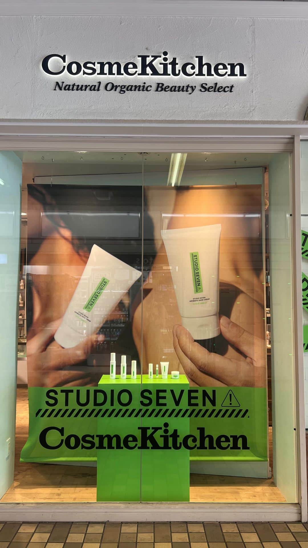 SEVENのインスタグラム：「STUDIO SEVEN × Cosme Kitchen🫧」