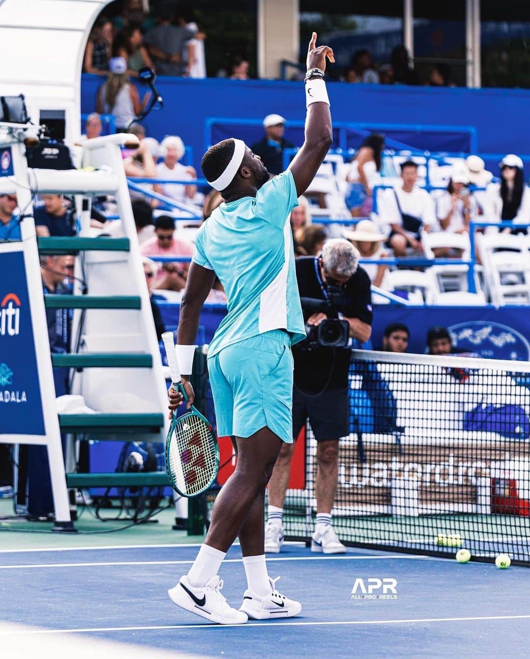 のインスタグラム：「Thank you @mubadalacitidcopen. The love shown this year for me was on another level. It means the world to me to get this kinda hometown love. Until next year DC. We gonna win it one year. I promise 🤞🏿🤞🏿. #hometownlove❤️ #dcornotbing #Godspeed✊🏿✊🏿  Toronto see you tomorrow night at 7pm for @nbotoronto. Back to work #TMC🏁  Photo credzz: to the coldest dude in the game @allproreels the  @markdein1 of photography.」