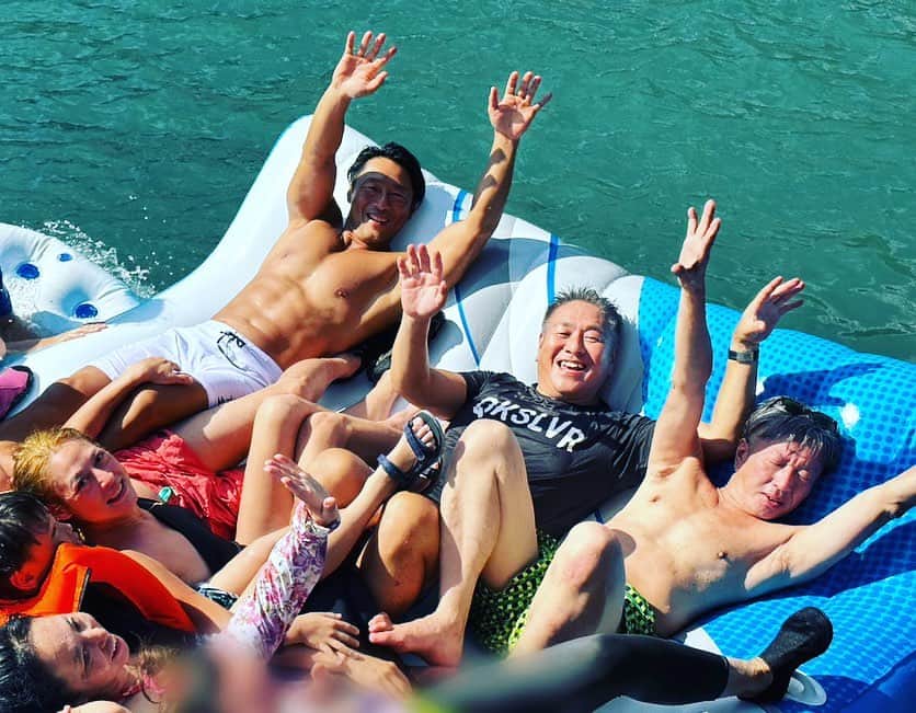yoshiのインスタグラム：「今日も・・・ 👍👍👍  MEN'S DIET筋トレチャンネル @mens_diet   #ボディーコーディネーターyoshi #メンズダイエット #ナチュラルトレーニー #ナチュラルビルダー #ドラッグフリートレーニー #アンチドーピング #フィジーク #フィジーカー #ボディビル #ボディビルダー #腹筋　#腹筋トレ　#腹筋トレーニング #胸トレ #胸トレメニュー #筋トレダイエット #筋トレ #大胸筋 #大胸筋エクササイズ #腹筋　#肩トレ　#有酸素運動 #chest #chestworkout #muscle #workout #workoutmotivation #fittness #drugfree #drugfreetrainer」