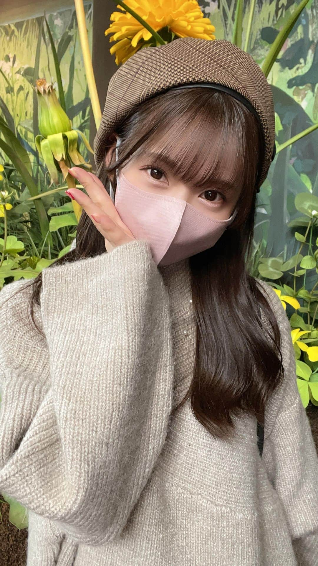 白石真菜のインスタグラム：「あたためておりました、ジブリパークのリールです🌱𓂃 𓈒𓏸 皆さんはジブリ作品何が好きですか？💭   #ジブリパーク #スタジオジブリ #studioghibli Ghibli #ジブリ #ジブリの大倉庫  #大倉庫 #愛知 #愛知旅行 #白石真菜 #しーまな  #」