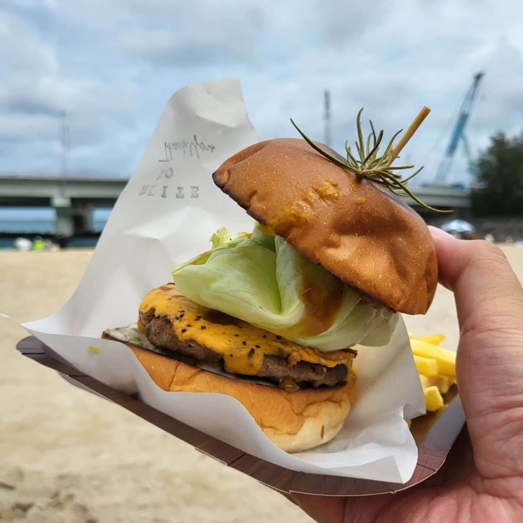 小椋ケンイチ(おぐねー)さんのインスタグラム写真 - (小椋ケンイチ(おぐねー)Instagram)「大好きな沖縄🌴☀️ 2023　summer  台風直前の沖縄２泊は充実した旅になりました✨ 名古屋のビューティーワールドを終えてそのまま名古屋空港→那覇✈️ 今年はあと何回沖縄来れるかな😂💓 w」8月7日 12時50分 - kenichi_ogura