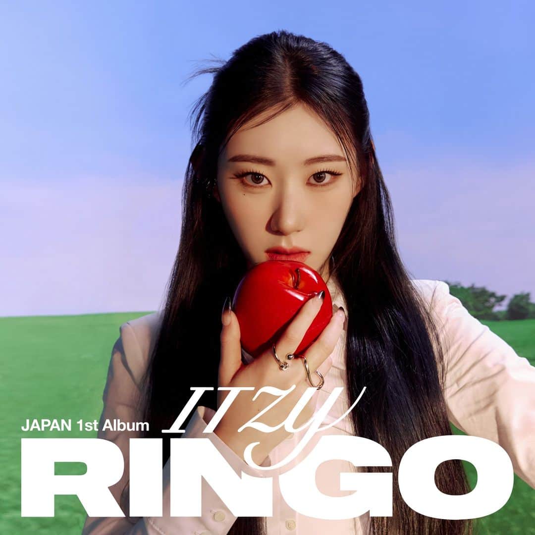 ITZYさんのインスタグラム写真 - (ITZYInstagram)「. ITZY JAPAN 1st Album 『RINGO』 2023.10.18(wed) Release   MIDZY JAPAN Edition  https://itzyjapan.com/feature/ringo  #ITZY #MIDZY #RINGO #ITZY_RINGO #YEJI #LIA #RYUJIN #CHAERYEONG #YUNA」8月7日 13時08分 - itzyofficial_jp