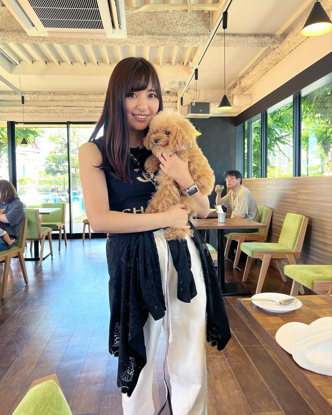 のインスタグラム：「大好きなこてつとツーショット🥰❤️ @neet_kotetsu  ㅤㅤㅤㅤㅤㅤㅤㅤㅤㅤㅤㅤㅤㅤㅤㅤㅤㅤ evergreen cafe restaurant EBISUにてランチ🍽️😍💕 @evergreen_cafe_ebisu  ㅤㅤㅤㅤㅤㅤㅤㅤㅤ わんこ連れでゆったりランチできる 居心地の良い場所だよ💡 💡  ㅤㅤㅤㅤㅤㅤㅤㅤㅤ パスタやパフェなどメニューも豊富で 美味しく頂きましたぁ🥰❤️ ㅤㅤㅤㅤㅤㅤㅤㅤㅤ 🩵 evergreen cafe restaurant EBISU🩵 050-5600-8403 東京都渋谷区恵比寿南1-26-1 1F https://tabelog.com/tokyo/A1303/A130302/13285977/ ㅤㅤㅤㅤㅤㅤㅤㅤㅤ ㅤㅤㅤㅤㅤㅤㅤㅤㅤ ㅤㅤㅤㅤㅤㅤㅤㅤㅤ ㅤㅤㅤㅤㅤㅤㅤㅤㅤ ㅤㅤㅤㅤㅤㅤㅤㅤㅤ ㅤㅤㅤㅤㅤㅤㅤㅤㅤ ㅤㅤㅤㅤㅤㅤㅤㅤㅤ ㅤㅤㅤㅤㅤㅤㅤㅤㅤㅤㅤㅤㅤㅤㅤㅤㅤ  ㅤㅤㅤㅤㅤㅤㅤㅤㅤ  #愛犬 #愛犬とお出かけ #愛犬とご飯 #ペット同飯可 #ペット可 #ペット可レストラン  #ペット可カフェ #ペット可レストラン  #ペット同伴 #ドックカフェ #dogcafe #恵比寿グルメ #恵比寿ランチ #恵比寿ディナー #恵比寿カフェ #東京カフェ #カフェ巡り #카페 #카페스타그램 #まるこ🐶💓」