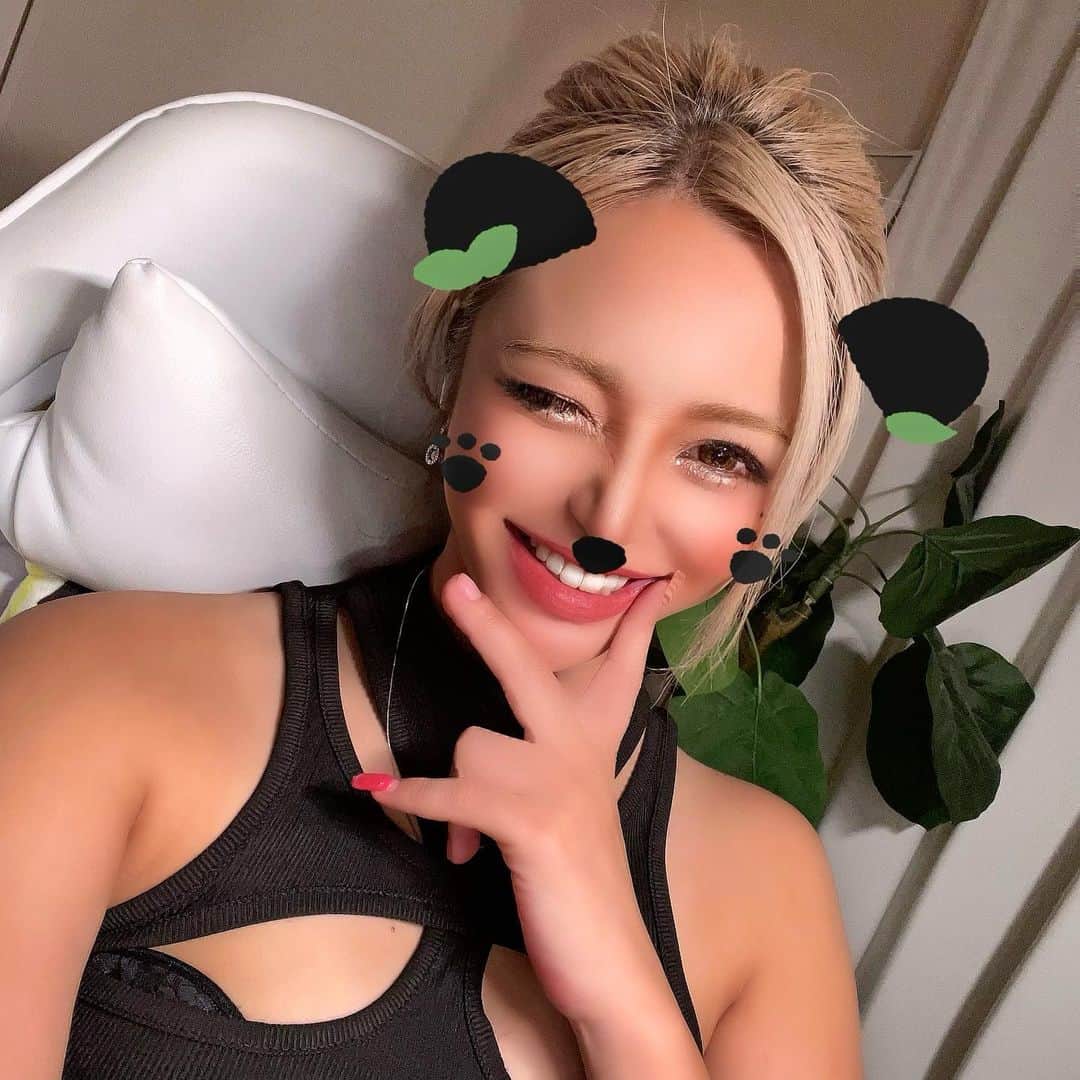 MII MAMAのインスタグラム：「. . . post更新サボり気味やったから連投そーり♡ #いつかのあたち ------------------------------------------ 🔎White Style mi mama 良かったらチャンネル登録お願いします🙇🏽‍♀️ #YouTube#ユーチューバー#主婦ユーチューバー#MIIMAMA#チャンネル登録お願いします#2児ママ#年子ママ#ギャルママ#ぎゃるまま#アラサーママ#アラサー#30代#30代ママ#ホワイトインテリア#モノトーンインテリア#シンプルな暮らし#収納#ホワイト収納#イチナナ#イチナナライバー#専属ライバー#主婦ライバー#17LIVE#主婦YouTuber#ママYouTuber#ママライバー#幼稚園ママ#小学生ママ」