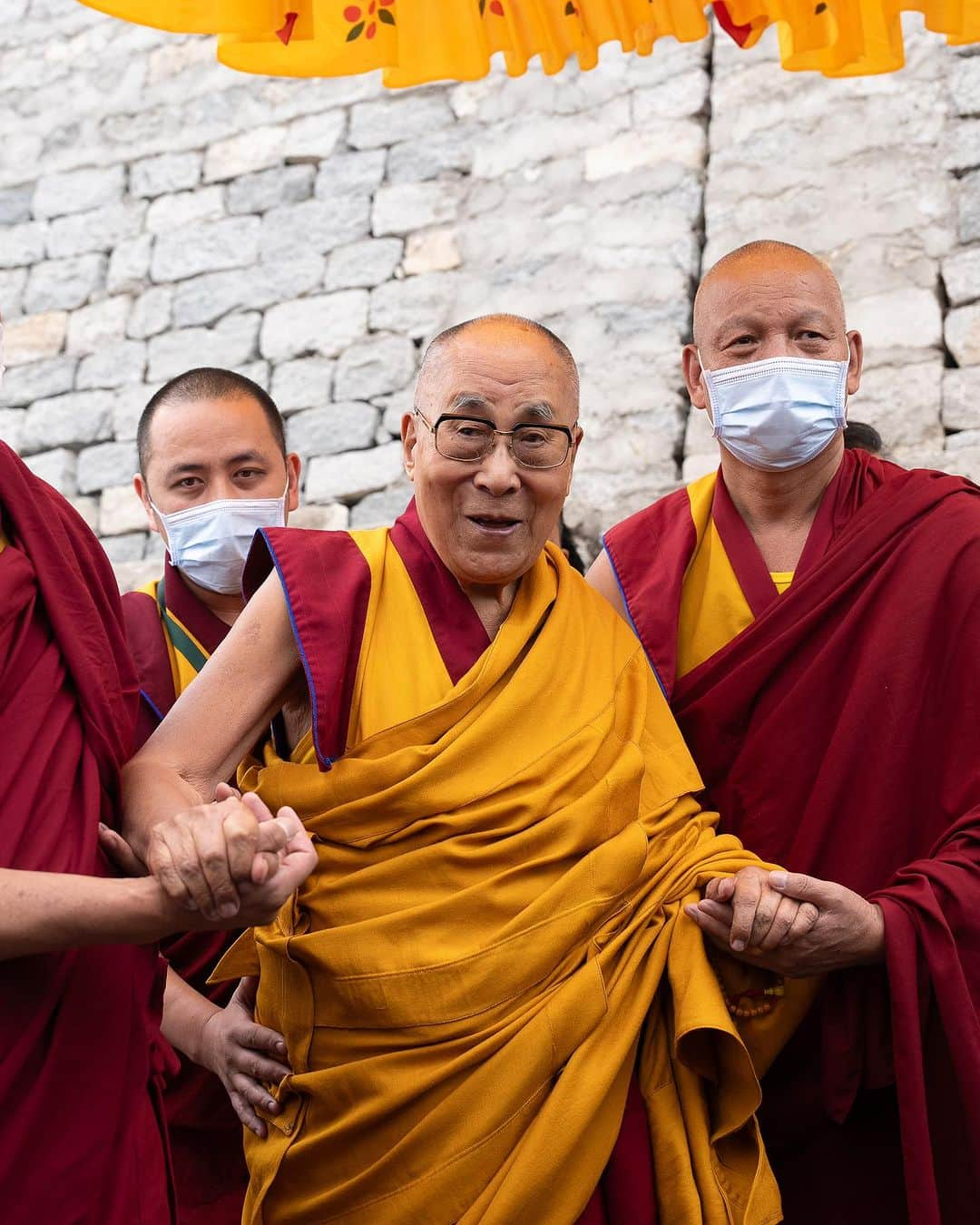 ダライ・ラマ14世のインスタグラム：「Golden Jubilee cum Lamdon Yarchos Chenmo at the Lamdon Model Senior Secondary School in Leh, Ladakh, India on August 7, 2023. Photos by Tenzin Choejor/OHHDL #dalailama #lamdonschool #leh #ladakh #goldenjubilee」