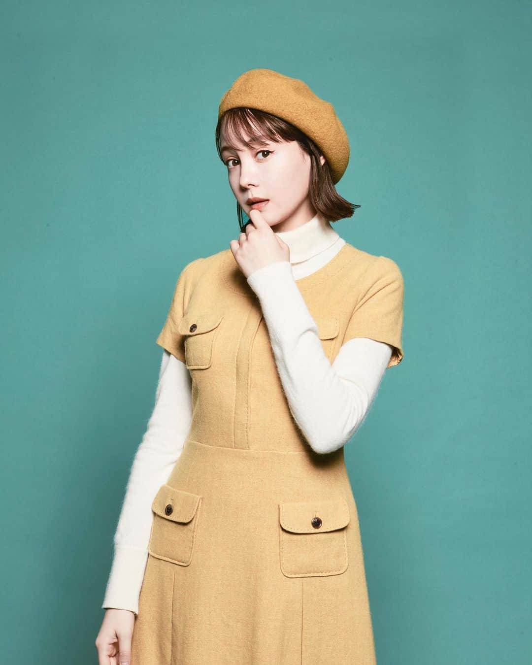 トリンドル玲奈のインスタグラム：「舞台『OUT OF ORDER』に出演させていただくことになりました☁️  初舞台です！😊  ずっと舞台に挑戦したくて、、演技、芝居に浸れる日々が今からすっごく楽しみです！とにかく頑張ります！  楽しみにしていただけたら、嬉しいです☺️  2023年11月・12月 鳥栖・兵庫・仙台・愛知・東京・大阪 にて上演🐒  原作：レイ・クーニー 演出：マギー 出演：中村倫也、山口紗弥加、猫背椿、加治将樹、春海四方、平井珠生、森下能幸、坂田聡、トリンドル玲奈、ユースケ・サンタマリア」
