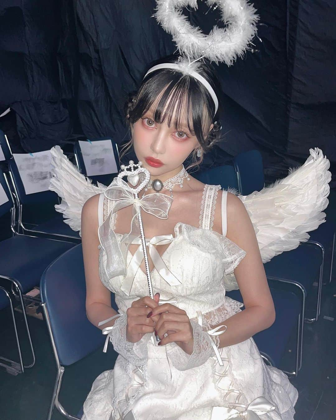 中村里砂さんのインスタグラム写真 - (中村里砂Instagram)「関コレいきました！ LARMEステージは @sugarnine_official の👼🏻♡  ともだちやミャクミャクに会えて嬉しい一日🫀♥️」8月7日 14時24分 - risa_doll_