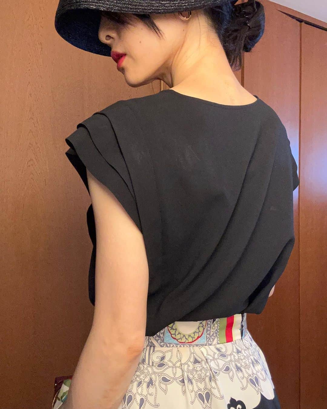 中岡由佳さんのインスタグラム写真 - (中岡由佳Instagram)「❇︎ クラシックな帽子と赤い口紅💄 #Classic #fashion」8月7日 15時24分 - yuka_nakaoka