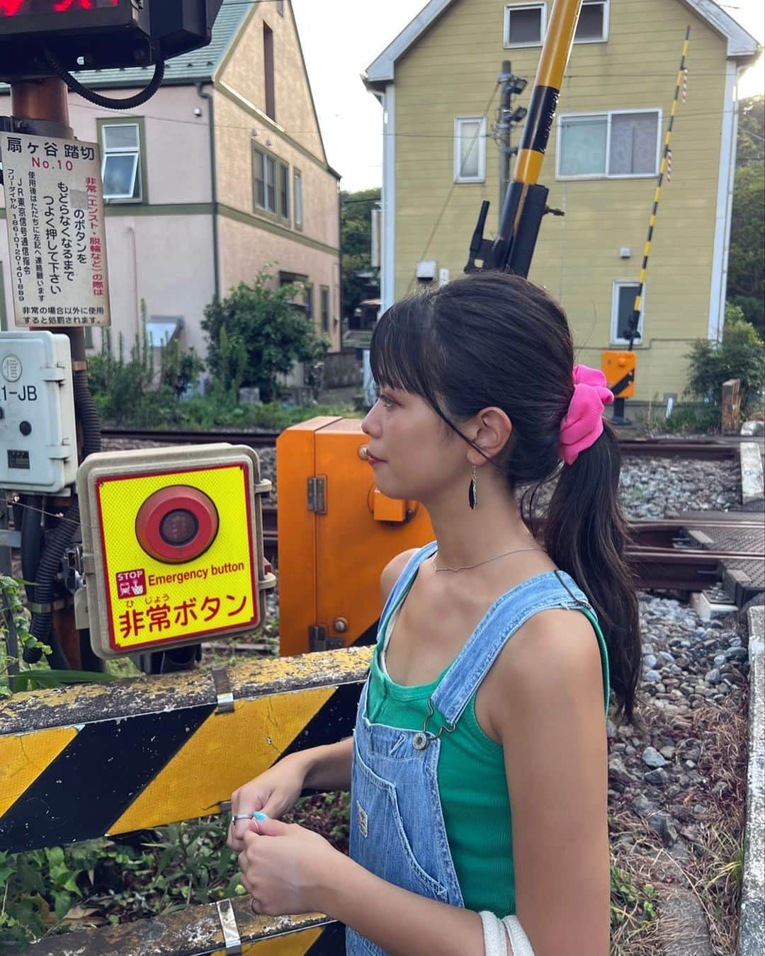 松林彩のインスタグラム：「祖母のお墓参りで鎌倉へ👵  お寺の鎖樋から落ちる雨水の波紋が何だかとっても綺麗でずっと見てられた  ---------⭐︎----------. #サロモ #サロンモデル #ロング #ロングヘア #ヘアアレンジ #アッシュカラー #撮影 #撮影モデル#鎌倉 #f4f #hair #hairstyle #haircolor #makeup #coordinate #fashion #instafashion #hair #ootd #girl　#girls #love #follow #me #like4like」