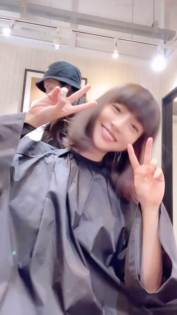 荻野由佳のインスタグラム：「インナーカラーいれてもらった！！！、！！🍉☀️」