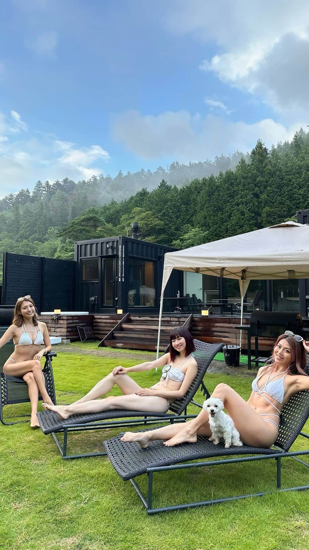 のインスタグラム：「Goat~郷音~ @goat_yamanashi   山梨にあるサウナ付き宿泊施設⛰️ 川に入れてバーベキューも出来て、犬もokで大月駅まで無料送迎付き🌿 4人まで泊まれるよ♡  薪サウナはサウナしきじの @mikie_sasano さん監修！ 綺麗だし最高に楽しめるよ😉  #サウナ#sauna#サ活#グランピング#バーベキュー#サウナイキタイ#サウナ女子#川サウナ#薪サウナ#山梨#山梨旅行#山梨サウナ#国内旅行#japantrip#japantravel#水着#ビキニ#bikini#swimsuit#japanesegirl#ジャグジー#reels#リール」
