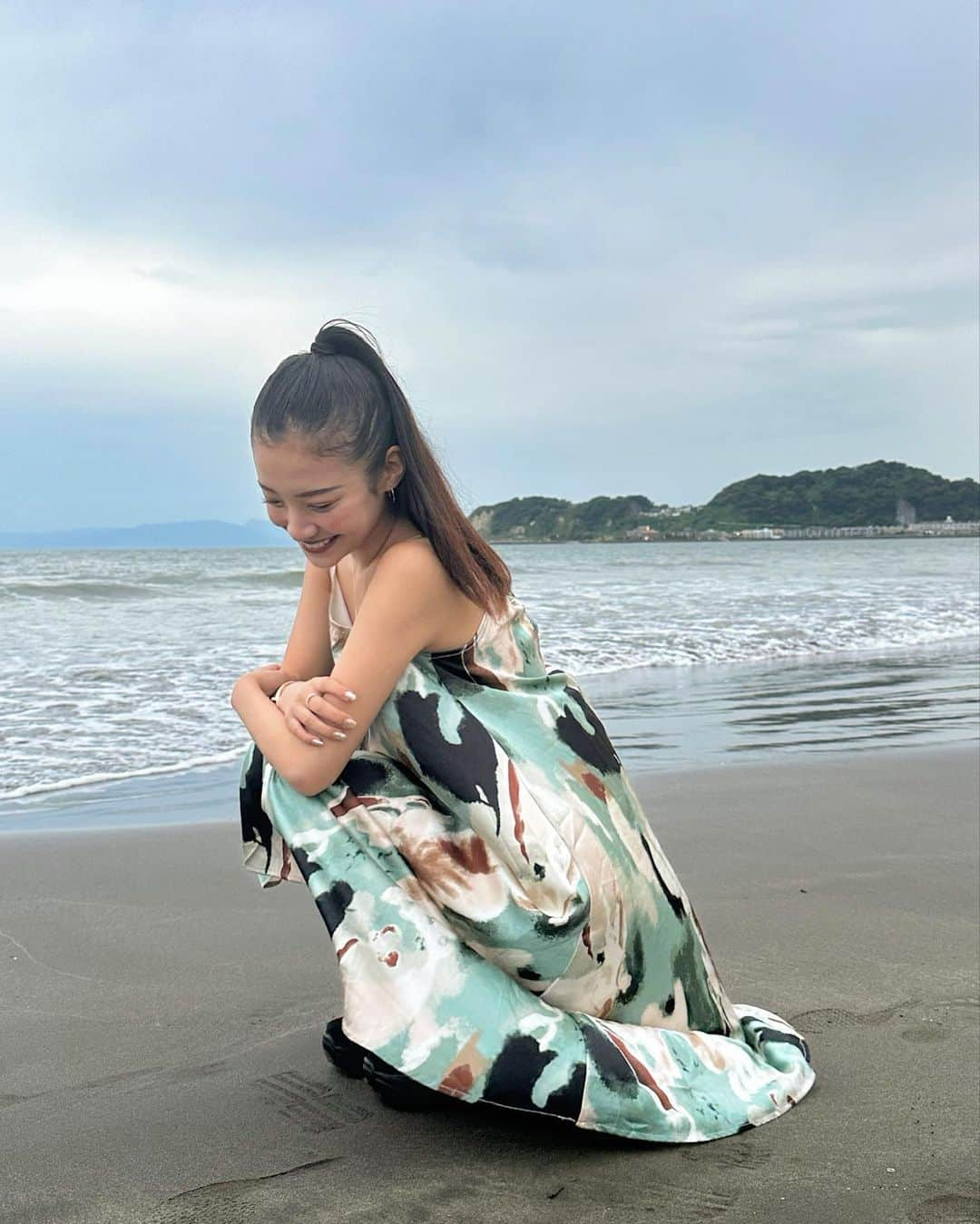 谷岡美沙紀さんのインスタグラム写真 - (谷岡美沙紀Instagram)「海行きたい🏖  ⁡ ⁡ ⁡ ⁡ ⁡ ⁡ ⁡ #海 #コーデ#ヘアアレンジ#ootd #japanesegirl#ナチュラルメイク#メイク#裸眼メイク#作品撮り#モデル#伸ばしかけ前髪 #l4l #makeup#portrait#port#make#hair#model#giri #ootn #selfie #좋아요반사#팔로우미#맞팔#셀스타그램」8月7日 16時41分 - misakitanioka_official