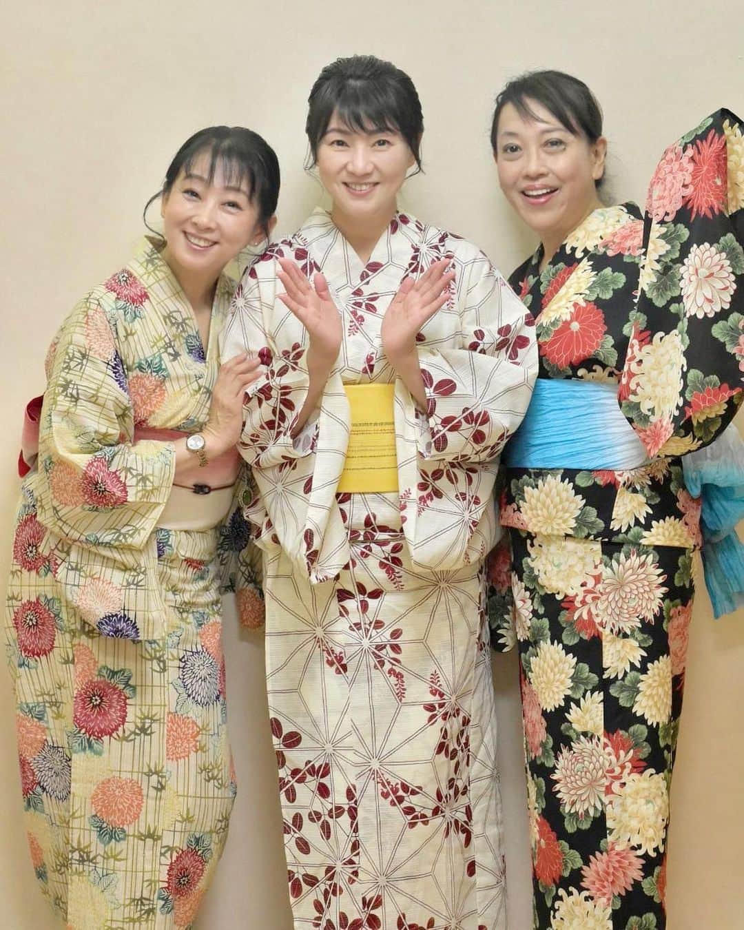 南かおりのインスタグラム：「ちょこちょこ書いてようやくブログ更新🤣まだまだいろいろあるけどね。 浴衣　大正解だったなぁ👘 ブログ更新しましたよん！ 改めてお越しいただきましてありがとうございました！  『8/5(土)ハピプラ公式オフ会開催！』 #ハピプラ  ⬇️こちら⬇️  https://ameblo.jp/kaorintanken/entry-12815190676.html」