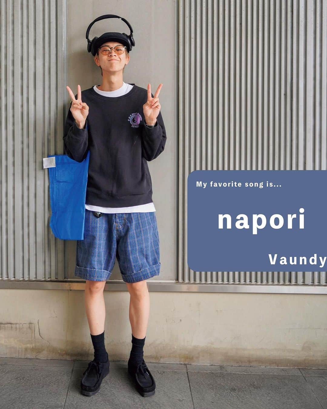 FINEBOYSさんのインスタグラム写真 - (FINEBOYSInstagram)「【ストリートスナップ】 ふぇいばりっとそんぐ、何？  ストリートで「すみませーん」って声をかけてみたら、ダブルピースしてくれるノリ良すぎなトレンディメンズ！　ちなみに聞いてみた。What’s your favorite song?  #メンズファッション#ストリートスナップ#男子大学生#ootd#styleinspo#streetsnap」8月7日 17時48分 - fineboys_jp