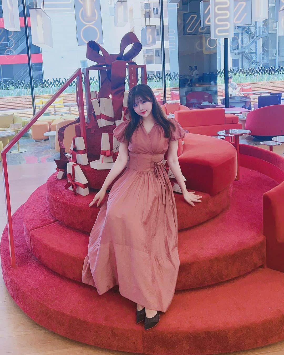 武田華恋のインスタグラム：「HACCI×W大阪♥️ #hacci #whotel  #wosaka  #アフタヌーンティー #japanesegirl  #大阪  #osaka #japantravel  #instafashion」
