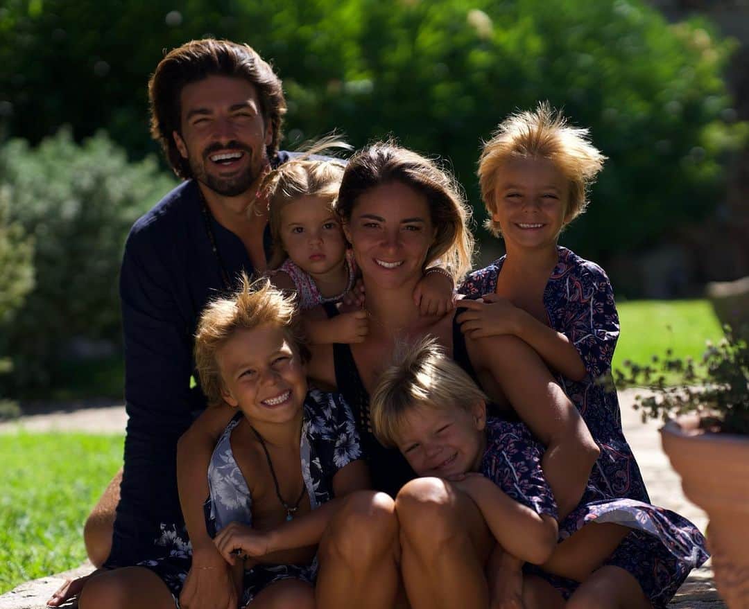 Mariano Di Vaioさんのインスタグラム写真 - (Mariano Di VaioInstagram)「Family portrait 📸♥️#allmylife」8月8日 3時34分 - marianodivaio