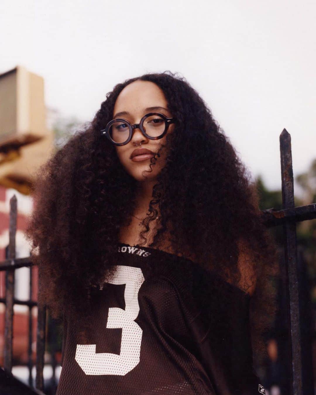 JINSのインスタグラム：「Introducing a new low bridge fit collection featuring three extra thick shapes: Classic Airframe Bold. Available in-store & online. Shot by @raphgaultier featuring @kaeladeshae.」