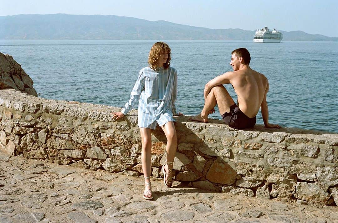 のインスタグラム：「Our Morfi comfort sandal, an ode to both comfort and grace.   #ancientgreeksandals #ags #sandals #greece #handmadeingreece」