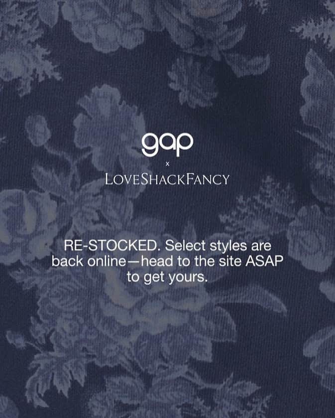 GAPのインスタグラム：「P.S. Styles are still in-store, too.」
