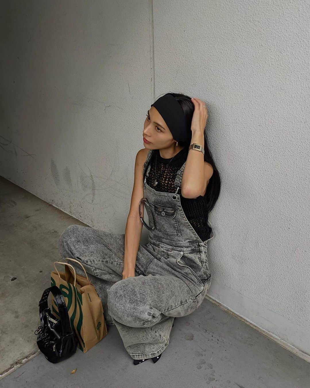 宮川由衣子さんのインスタグラム写真 - (宮川由衣子Instagram)「. これが巷で噂の体が盛れ過ぎちゃうサロペット💁‍♀️ 石ちゃんが着ても盛れちゃうと思うなぁ💭 #それはそれでブランディング潰しである . 私はMサイズの肩紐を極力長くして ずっるずるにしてヒールを履くのが好きぃ👠✨ . #fashion #outfit #ootd #salopette」8月7日 19時54分 - yuiko_miyagawa