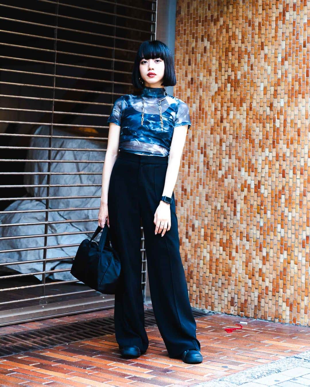 のインスタグラム：「.  石川 風花 Fuka Ishikawa(@fuka0809)  23歳・モデル/ライバー  tops #シーイン #SHEIN  pants #ユニクロ #uniqlo sneakers #古着#(#ユーズド) #used hand bag #コムデギャルソン #commedesgarçons  #fashionpress #fashionpresssnap」