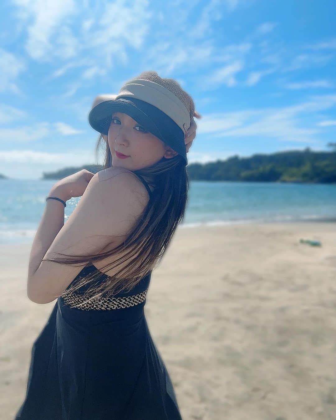朱崇花のインスタグラム：「海は爆泳ぎ派 #夏#海」