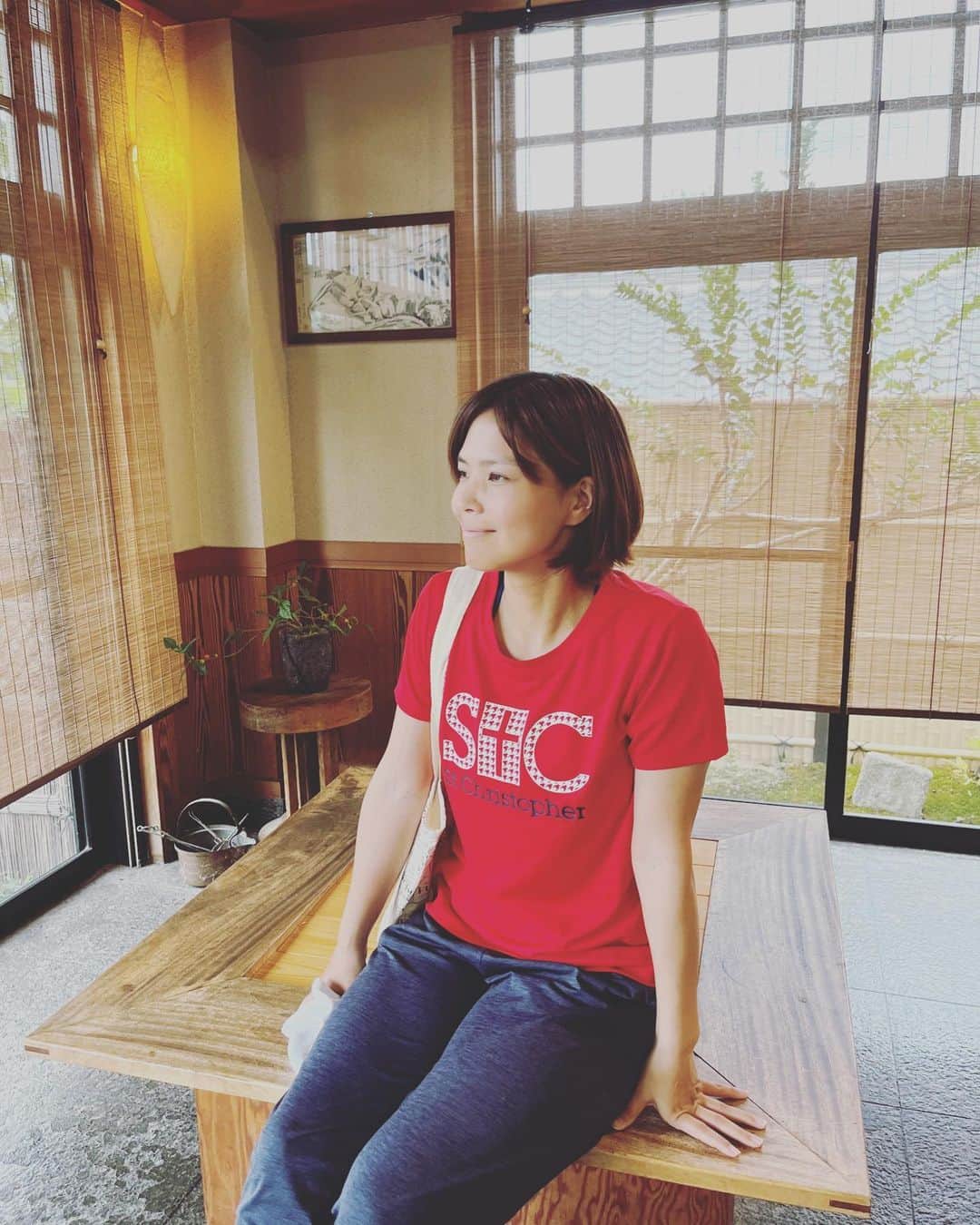尾崎里紗のインスタグラム：「日本の夏🍉 やっぱり暑いですね。 早く涼しくなってほしいな(￣▽￣) ⁡ ⁡」