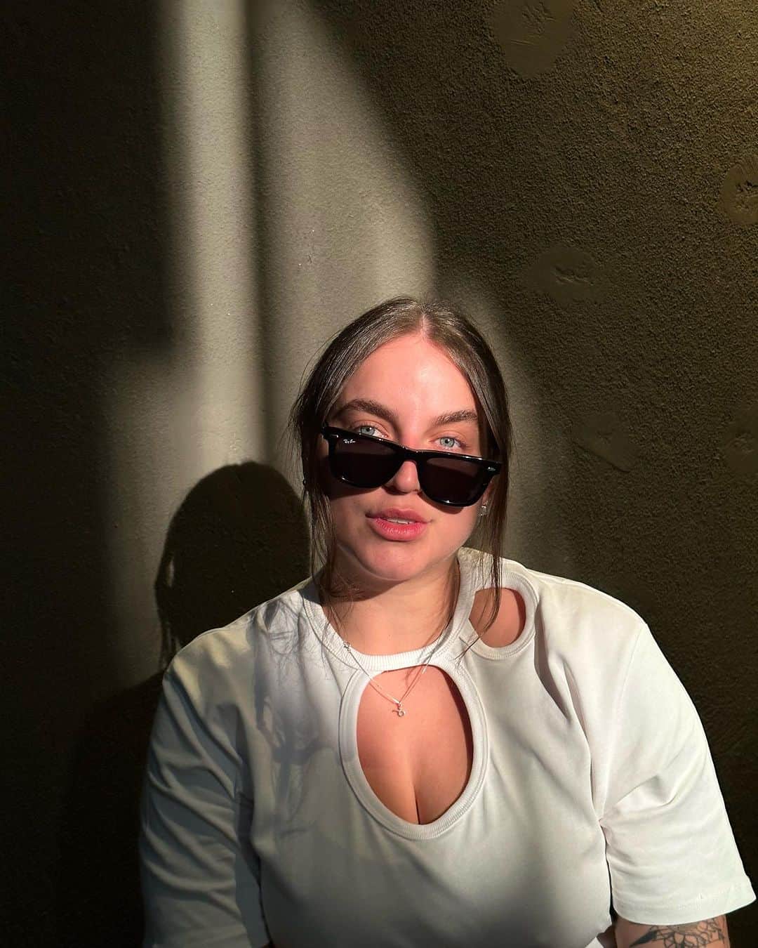 Bruna Unzuetaのインスタグラム：「Bom dia ☀️😎 qual seu mood?」