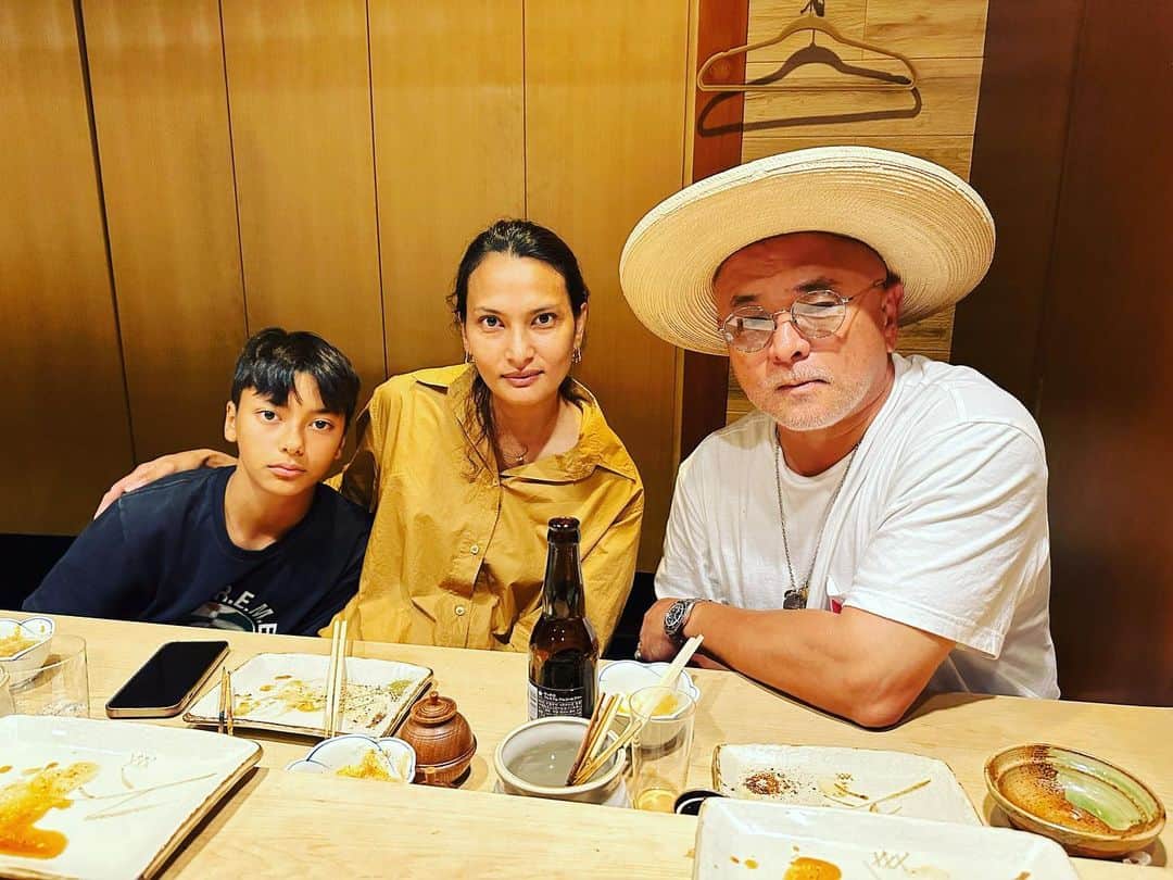 熊谷隆志さんのインスタグラム写真 - (熊谷隆志Instagram)「今日は、🇫🇷からいらした。 @rosechalalai  親子と、焼き鳥でおもてなし。 久しぶりの、フランス語難しかったが、頑張りました。」8月7日 21時26分 - takashikumagai_official