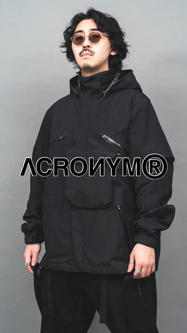 なかむのインスタグラム：「懐かしのACRONYM 縦版 #acronym #tech #black」