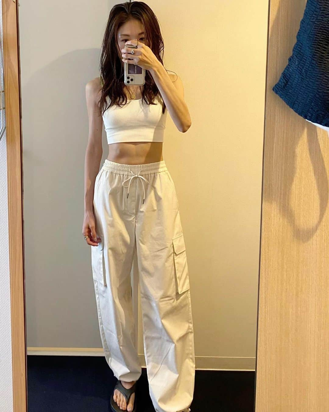 rittann48さんのインスタグラム写真 - (rittann48Instagram)「☁️white ootd🤍  宮古島旅行outfit all whiteだけどプチプラだから汚れても🆗  tops…#uniqlo  pants…#gu  sandal…#oofos   #宮古島 #伊良部島 #池間島 #来間島 #沖縄 #離島  #宮古島旅行 #沖縄旅行 #島旅  #旅行好きな人と繋がりたい  #写真好きな人と繋がりたい  #irabujima #miyakojima #kurimajima  #miyakoisland #ikemajima  #okinawa #japan #japantravel  #photography #photooftheday  #outfit #ootd #outfitoftheday  #일본 #미야코지마 #여행」8月7日 22時17分 - rittann__8775