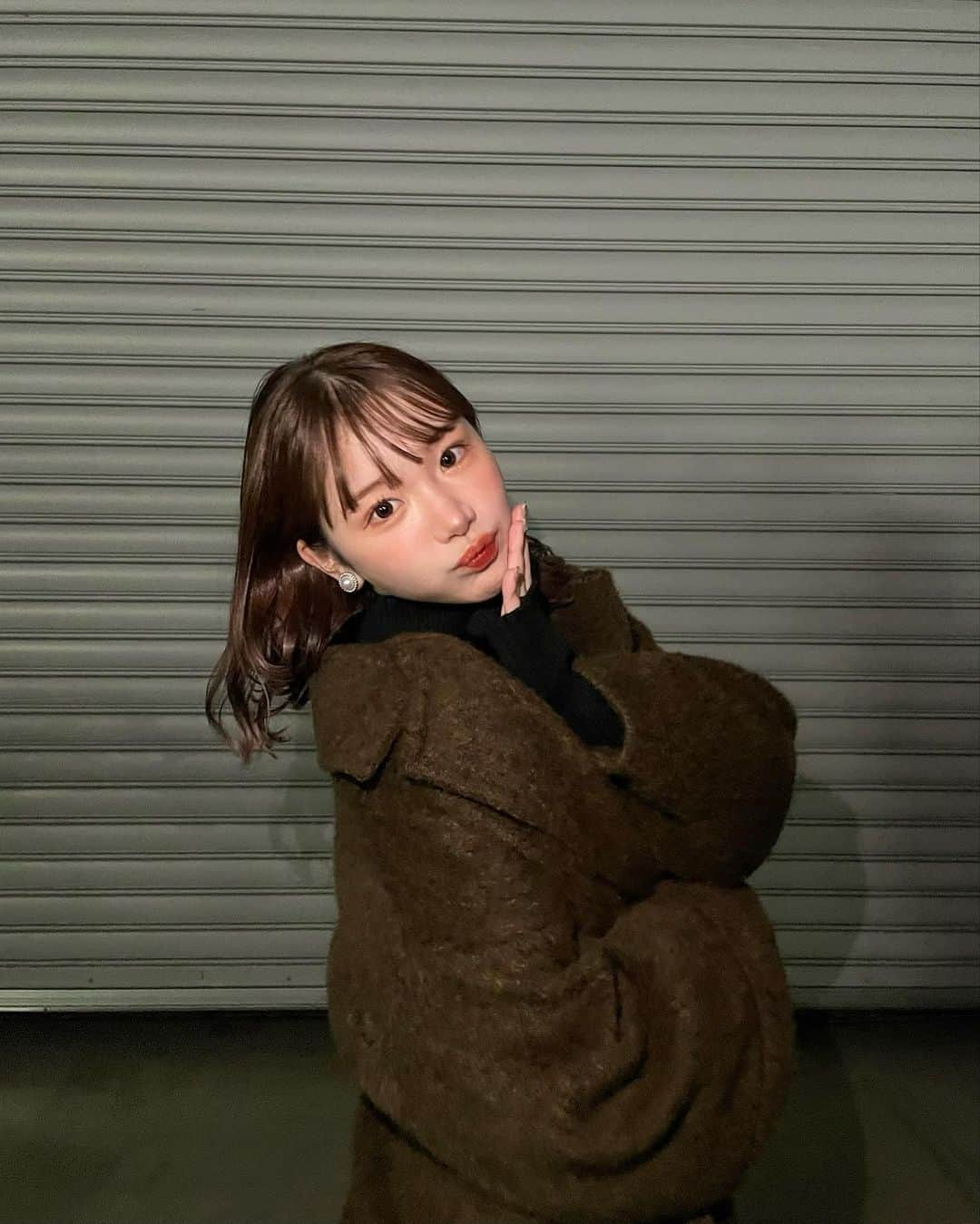 きりまるさんのインスタグラム写真 - (きりまるInstagram)「きのうは関コレ！ ありがとうございました🐰🍂♡  会場まで会いにきてくれたみんな！ 配信を観てくれたみんな！ ほんっとにありがとう....😭♡♡  この前オフ会でぽぽまるのファンのみんなに 会ったばっかりやのにまた会いにきてくれてる子 沢山おってうちわもいっぱいやって泣きそうやった... (Ｔ＿Ｔ)♡ 本当に、だいすきだーーーー  ずっとずっとずっと 応援してくれるみんながずーーっと きりまるを推してよかった！！って 思ってもらえるようにこれからも みんなに恩返しできるよう頑張るね😝  ぽぽまるのみんながいつも 私の頑張れるパワーになってるんだよ〜🐰 ありがとう  そして今回もたくさん可愛い衣装を 着させて４ステージも歩かせて 頂きました🥲♡ありがとうございます！  それぞれのステージの写真めっちゃ あるけん サブ垢に ４ステージ分の投稿 いっぱいしようと思います〜✌🏻 @kirimarumau   みんなどのステージが好きやった？🙊♡ . .」8月7日 22時10分 - kirimaruuu