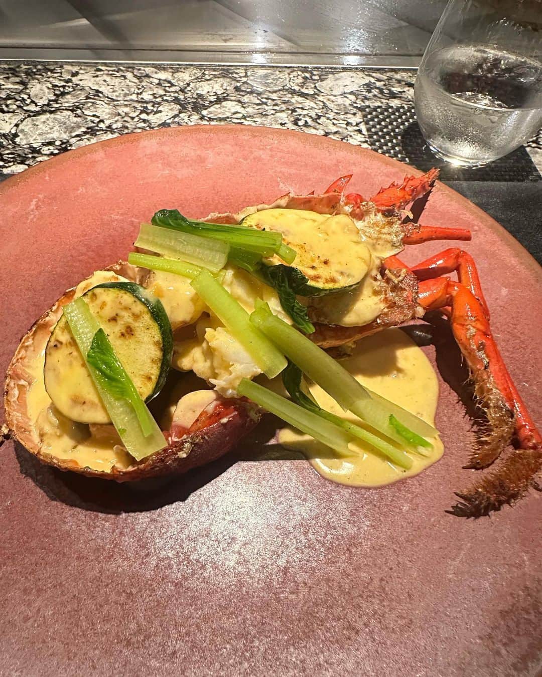 松浦三佳さんのインスタグラム写真 - (松浦三佳Instagram)「＊ THE VILLAGE 𓌉𓇋 ‎🥩 ここの最初のお料理がホントに好き☺️ カブラ？がハートになってた😍 シェフのトークが今回も楽しくて素敵な時間になりました☺️ ＊ ＊ ＊ ♡★♡ﾟ･*:.｡ ｡.:*･ﾟ♡★♡ﾟ･*:.｡ ｡.:*･ﾟ♡★♡ﾟ･*:.｡ ｡.:*･ﾟ♡  #thevillageua  #dinner #birthdaydinner #gourmet  #myfavorite #tabelog #大阪グルメ #鉄板焼き #福島 #食べログ #ディナー #福島グルメ」8月7日 22時22分 - mikarinrin5555