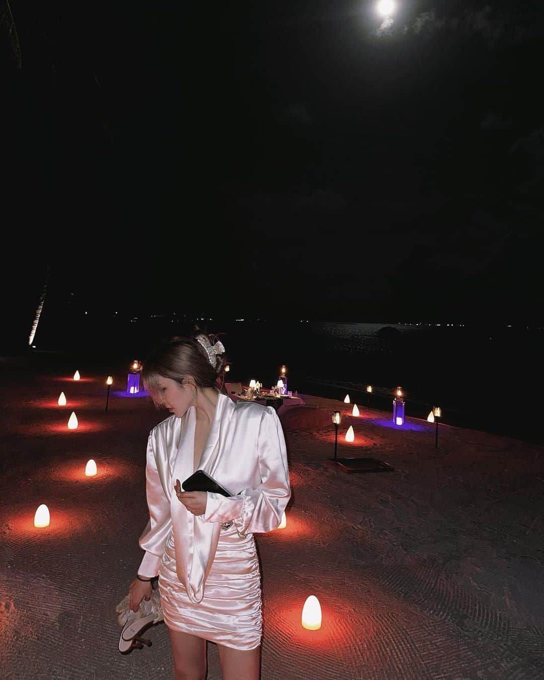 Grace Chowさんのインスタグラム写真 - (Grace ChowInstagram)「private dinner with my girls💕   #waldorfastoriamaldives #oceanmaldives」8月7日 22時43分 - gracechowwwww