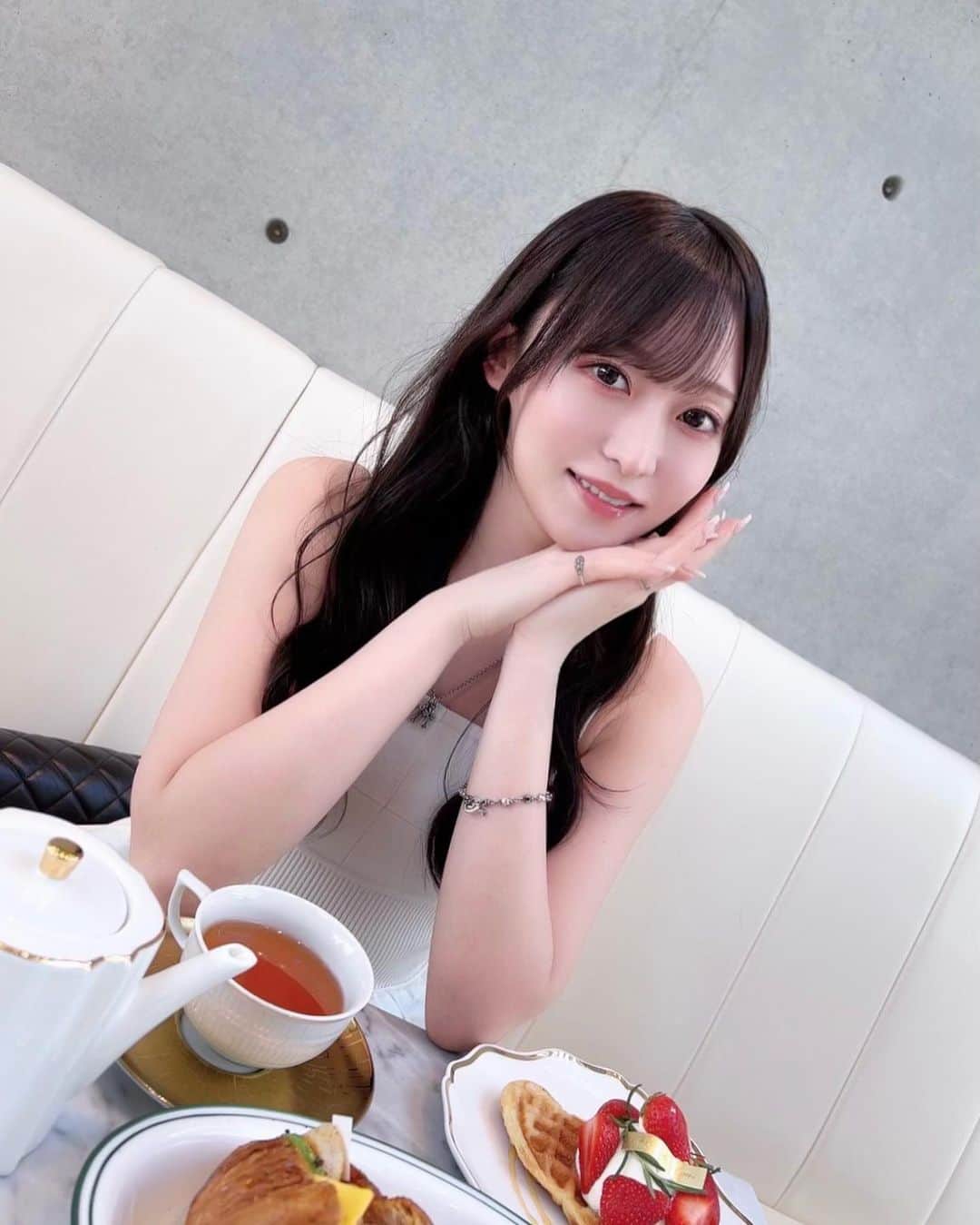 石飛恵里花のインスタグラム：「まいにちあついね」