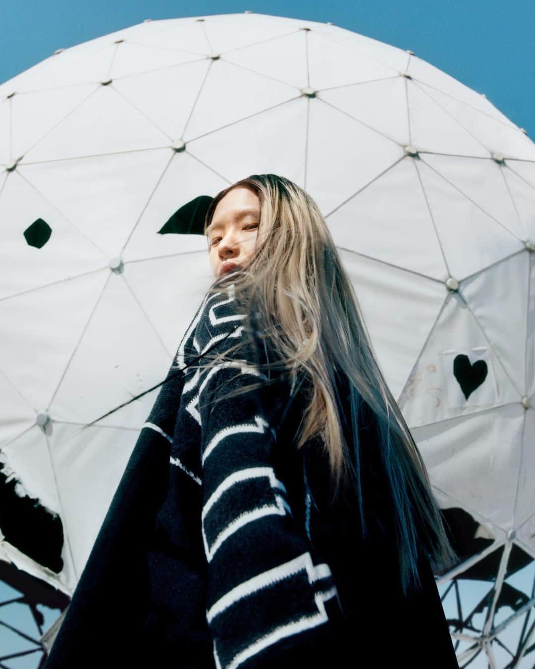ワイスリーのインスタグラム：「@mobilegirl  Lensed by @1engua and @thyagosainte, Teufelsberg, Berlin, 2023.  Mobilegirl is a producer and DJ from Munich, Germany. A rising experimental musician, she is known for her energised DJ sets and eclectic mixes.   Chapter 3, FW23  #adidas #Y3 #YohjiYamamoto」
